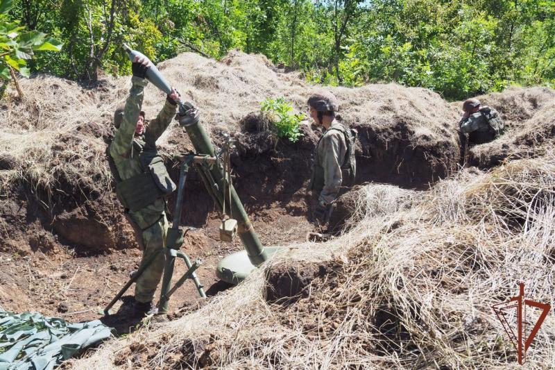 Минометчики Росгвардии уничтожили взвод ВСУ на Донбассе