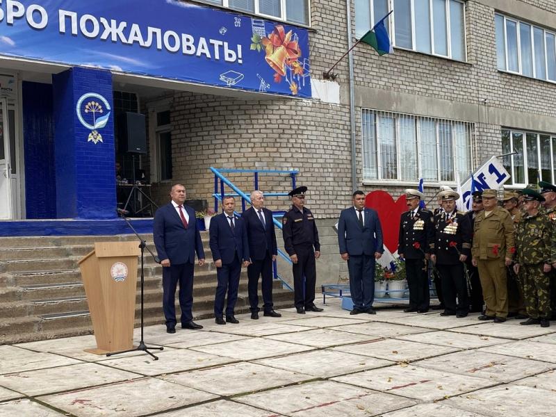 В Башкирии представители Росгвардии приняли участие в открытии трех мемориальных досок в память о погибших при исполнении воинского долга