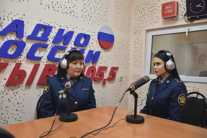 Радиослушатели ГТРК «Тыва» узнали, как отбывают наказание осужденные к принудительным работам.