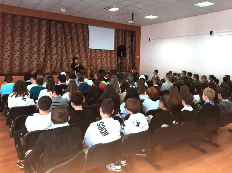 Сотрудники психиатрической больницы проводят профилактические лектории для молодежи в Ставрополе