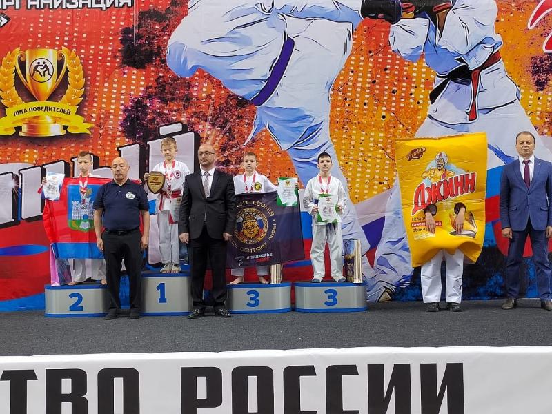 Серебряным призером Всероссийских соревнований по рукопашному бою стал сын росгвардейца из Орла