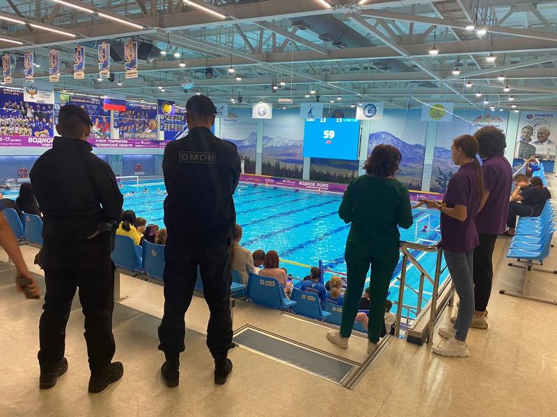Росгвардейцы обеспечили безопасность чемпионата России по водному поло среди девушек до 16 лет