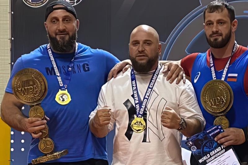 РОСГВАРДЕЙЦЫ ПОБЕДИЛИ НА ЧЕМПИОНАТЕ МИРА ПО ПАУЭРЛИФТИНГУ