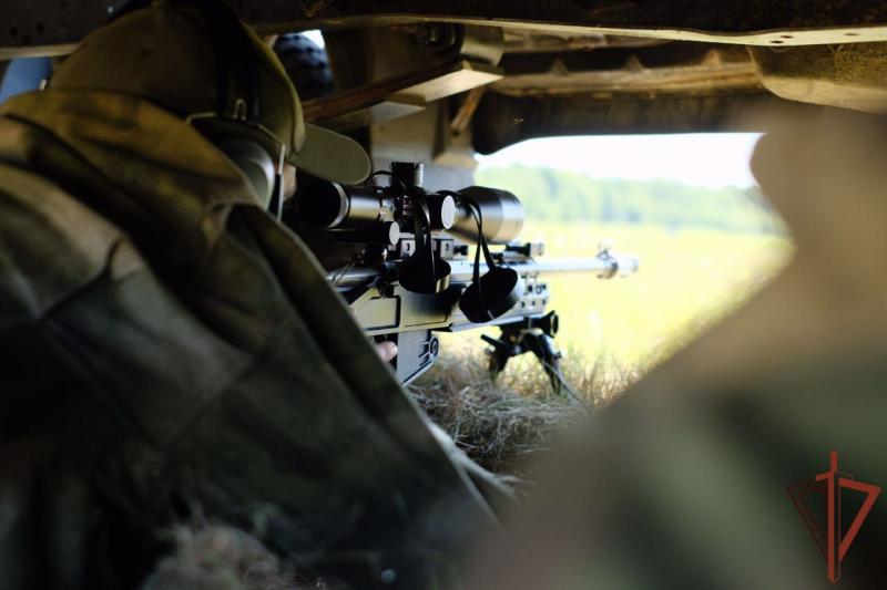 Снайперы Росгвардии продолжают традиции предшественников, уничтоживших тысячи фашистов в ходе Великой Отечественной войны