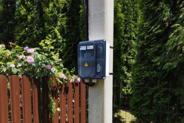 Специалисты «Рязаньэнерго» продолжают устанавливать интеллектуальные приборы учета электроэнергии