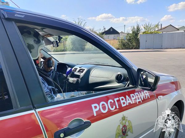 В Курске сотрудники Росгвардии пресекли кражу из гипермаркета