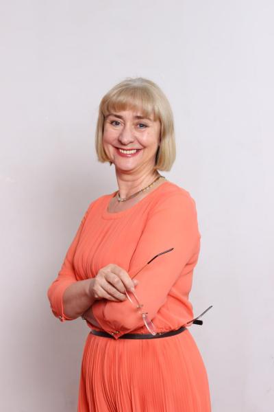 Не нужно становиться мамочкой для собственного мужа, считает психолог Гельнара Рыбнова