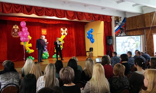 Ульяновские росгвардейцы поздравили женщин-коллег с 8 марта