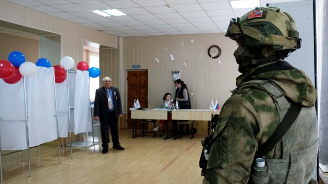 На Херсонщине подразделения Росгвардии приняли участие в охране общественного порядка в ходе выборов Президента России
