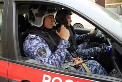 Росгвардейцы задержали мужчину угрожавшего устроить погром в одном из кафе города Оренбурга