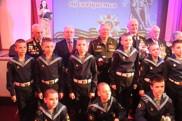 Ветераны Росгвардии приняли участие в тринадцатой «Встрече поколений»