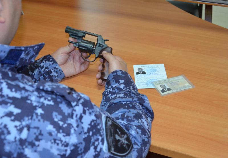 Росгвардейцы за прошлую неделю проверили более 110 владельцев оружия в Тамбовской области
