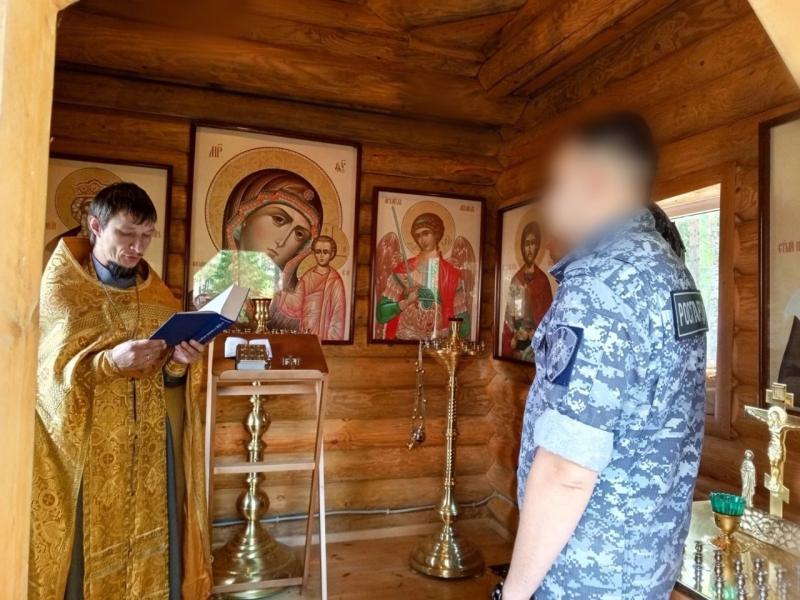 В Кировской области росгвардейцы приняли участие в молебнах в честь святого равноапостольного князя Владимира
