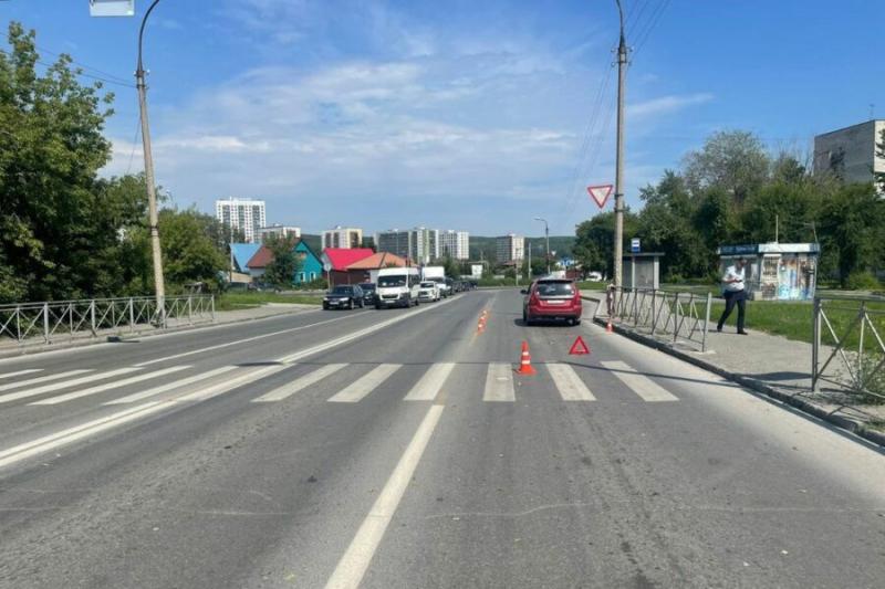 Пенсионер за рулем автомобиля сбил на «зебре» ребенка в Новосибирске