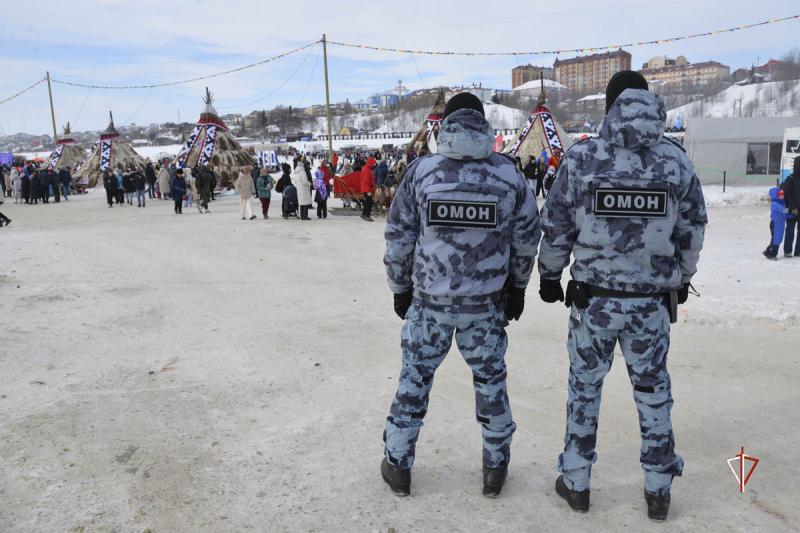 Росгвардия обеспечила безопасность и правопорядок на Дне оленевода в столице Ямала