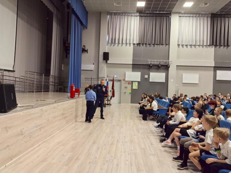 Уроки безопасности проходят в школах