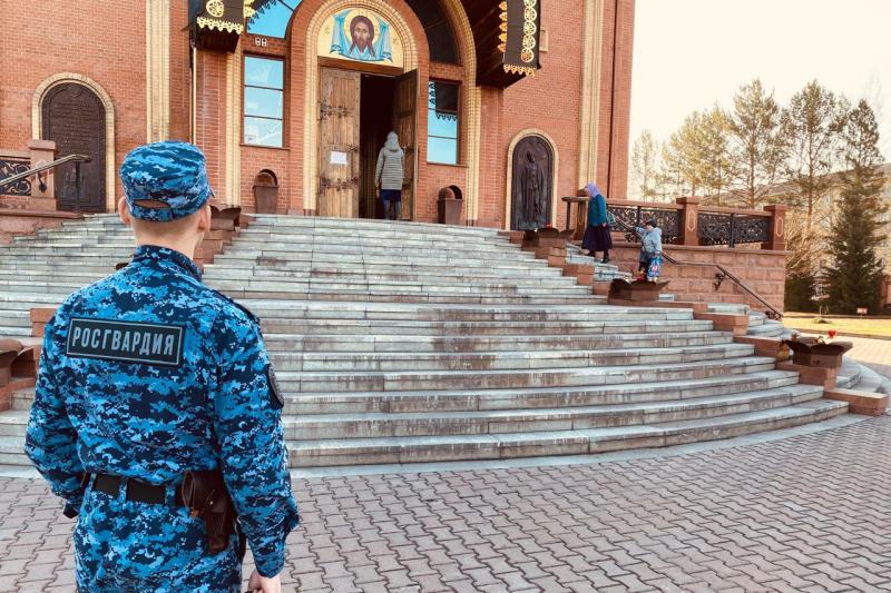 Росгвардейцы обеспечили безопасность масштабных культурно-массовых мероприятий в Кузбассе