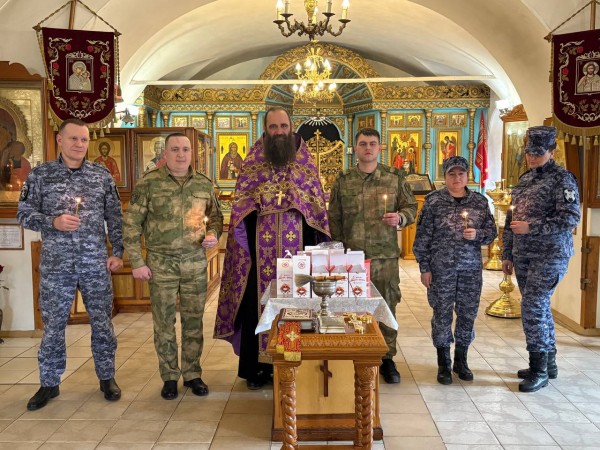 Росгвардейцы провели встречу с духовным наставником в Ярославле