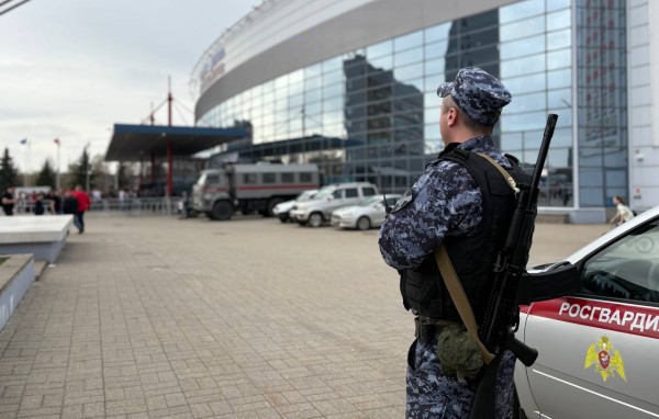 Росгвардейцы обеспечили безопасность матча КХЛ в Ярославле