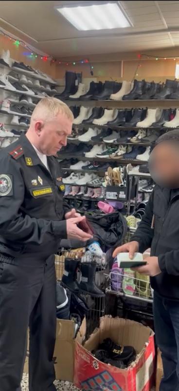 Военные следователи провели в Печенге рейд по выявлению натурализованных граждан, не вставших на воинский учет