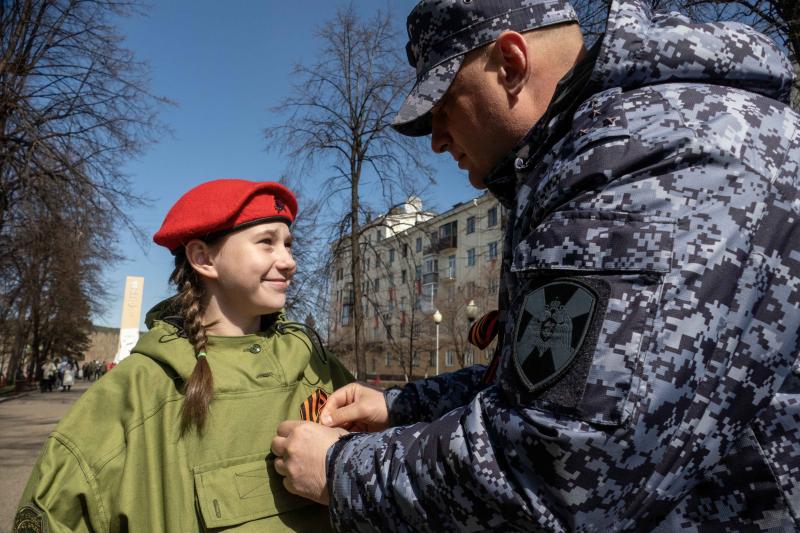 В преддверии Дня Победы сотрудники Росгвардии присоединились к всероссийской акции