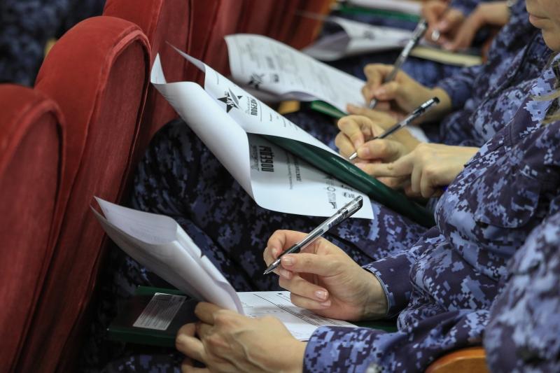 В Ставрополе росгвардейцы приняли участие в акции «Диктант Победы»