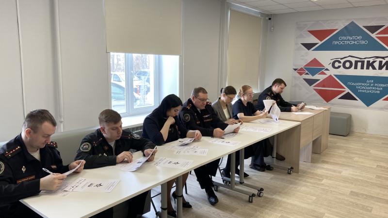 Военные следователи Северного флота написали Диктант Победы