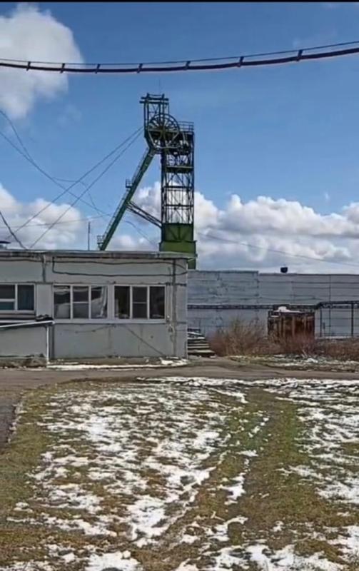 ️В Кузбассе судебные приставы приостановили деятельность по эксплуатации подвесного дизель-гидравлического локомотива на участке шахты