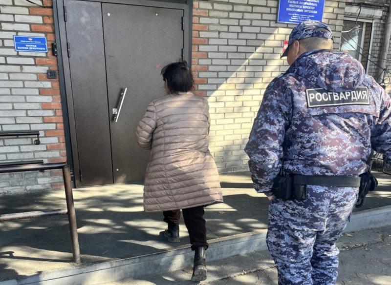 Росгвардейцы Тувы задержали женщину, которая находилась в розыске