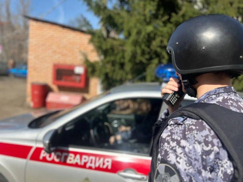 В Подмосковье cотрудники Росгвардии задержали подозреваемых в порче имущества