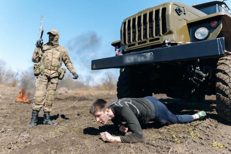 Военно-спортивный квест провели военнослужащие спецназа Росгвардии для кузбассовцев