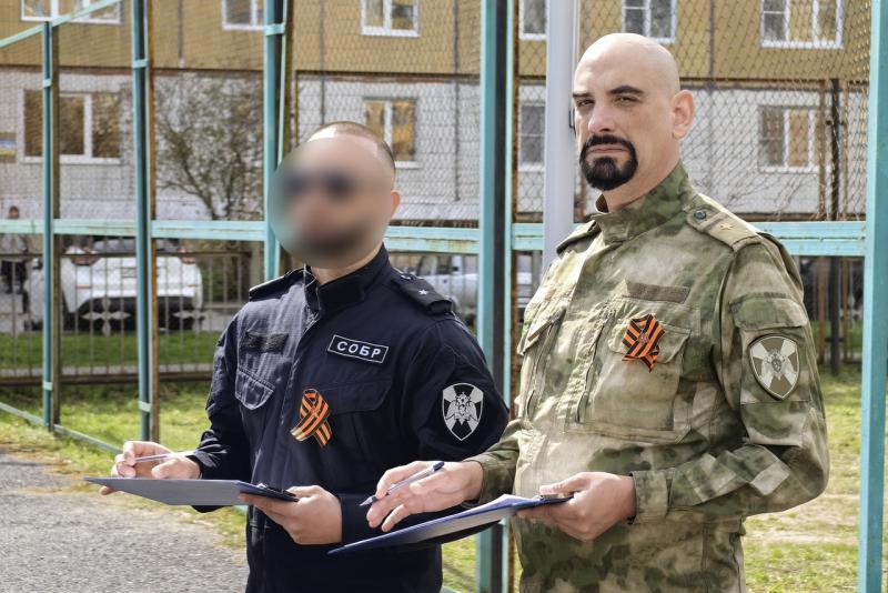 Офицеры Росгвардии вошли в состав жюри городского конкурса строя и песни в Кемерове