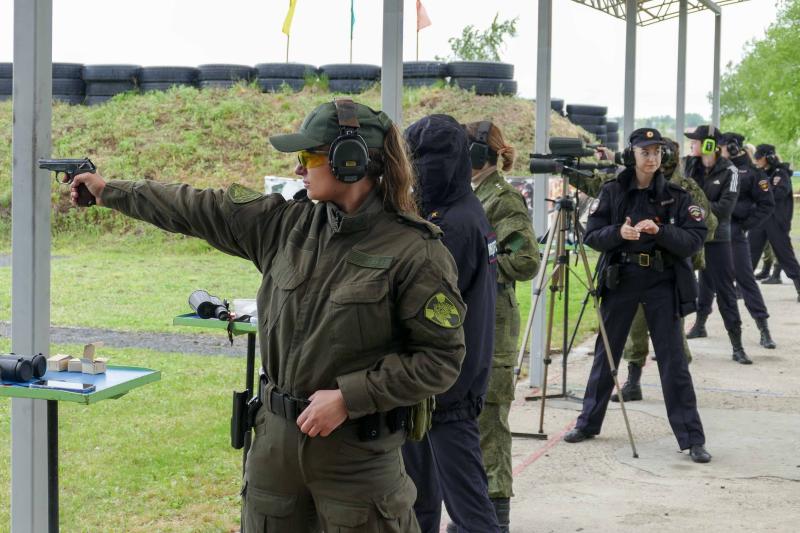 Кузбасский спецназ вошел в тройку лидеров на всероссийских соревнованиях по стрельбе