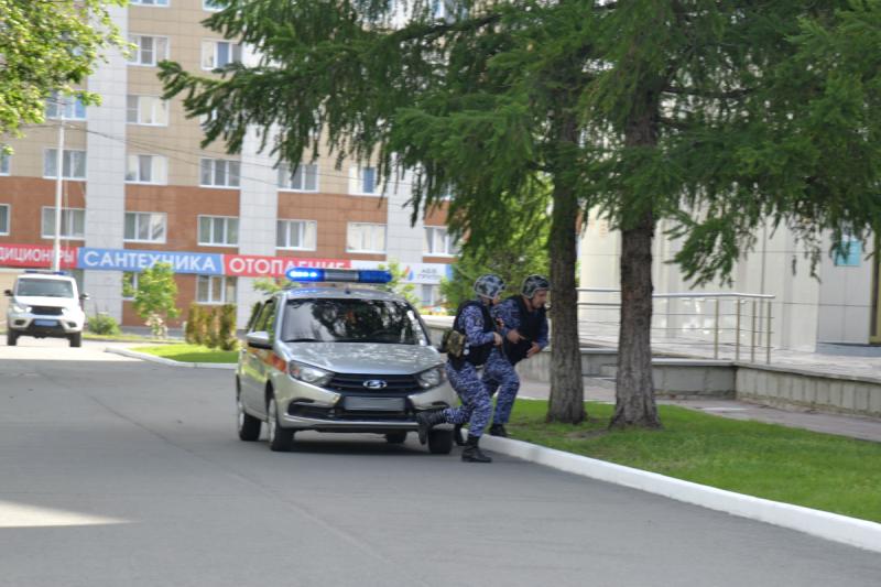 Росгвардия приняла участие в антитеррористическом учении в Курганской области