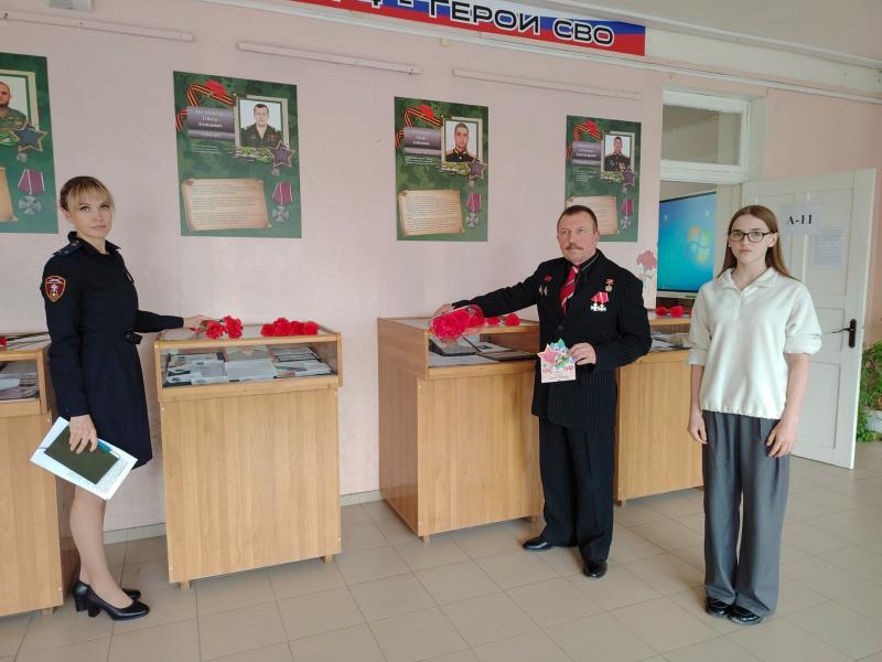 Росгвардейцы организовали тематическую встречу для школьников в Кисловодске