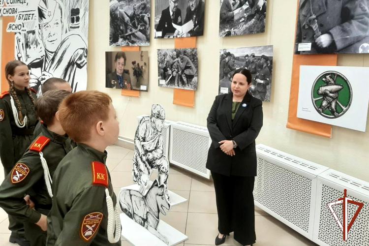 Посвященную Великой Отечественной войне выставку посетили кадеты Росгвардии в Кургане