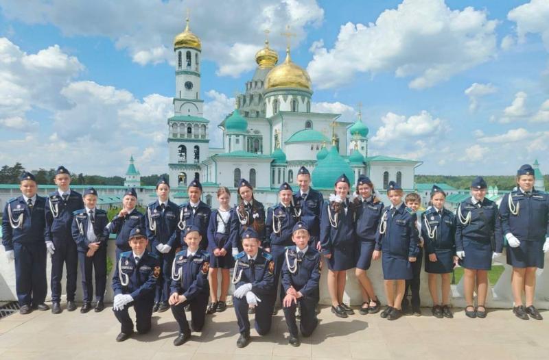 Подмосковные росгвардейцы организовали экскурсию для Подольских кадет «Гвардейского класса»