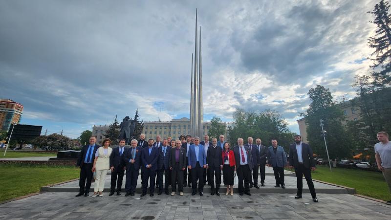 В Городе - Герое Туле с большим успехом прошел Форум «Разные судьбы – Победа одна». Фоторяд
