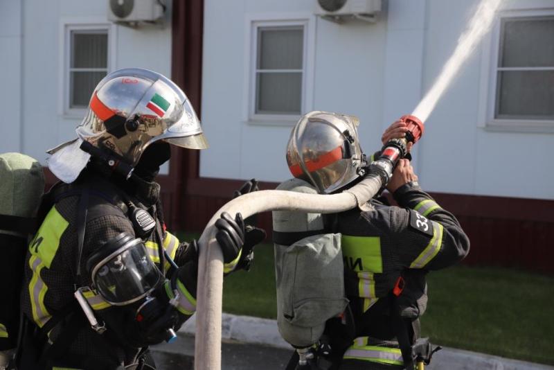 Росгвардейцы совместно с представителями МЧС провели пожарно-тактическое занятие в Ханкале