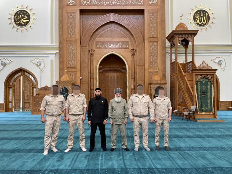 В Грозном росгвардейцы приняли участие в мероприятии, посвященном  Курбан-байраму