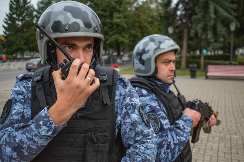 Росгвардейцы задержали предполагаемого виновника в причинении телесных повреждений работнице гостиницы