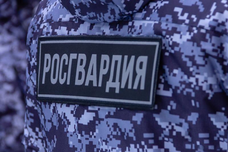 Росгвардеец на выходном дне разыскал потерявшегося в лесу пожилого кузбассовца