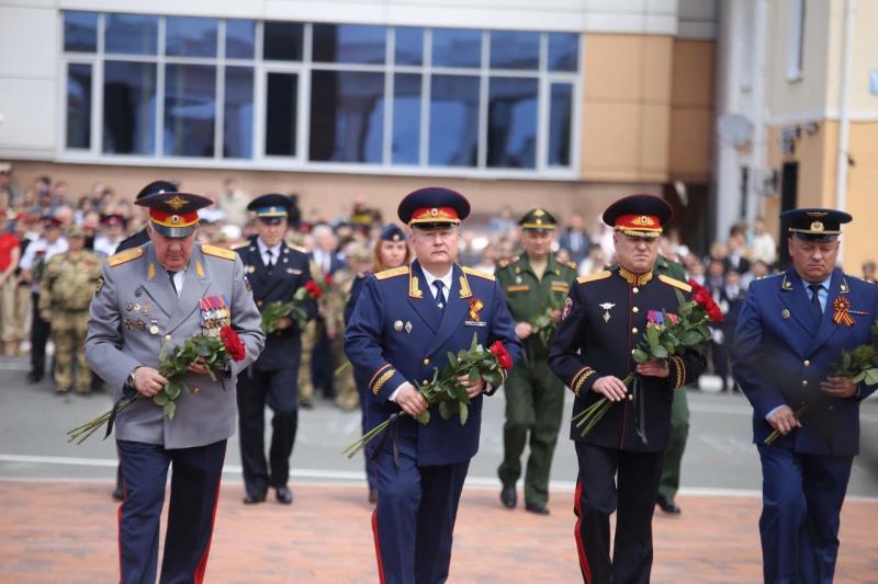 В столице Мордовии представители Росгвардии приняли участие в мероприятии, приуроченном ко Дню памяти и скорби