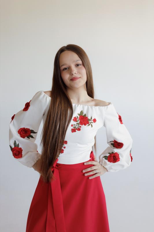 Талантливая певица из Пскова получила уникальный подарок для развития карьеры от организаторов фестиваля «Большая сцена»