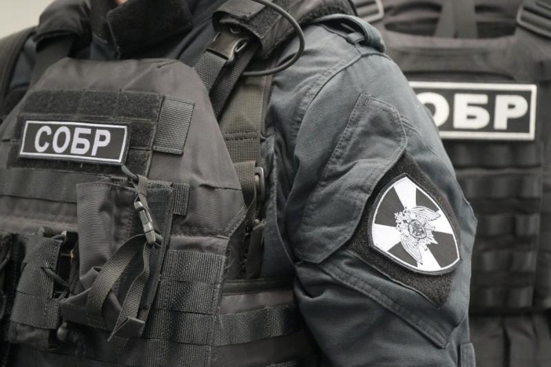 В Иркутске при силовой поддержке СОБР Росгвардии задержаны  подозреваемые в тяжких преступлениях