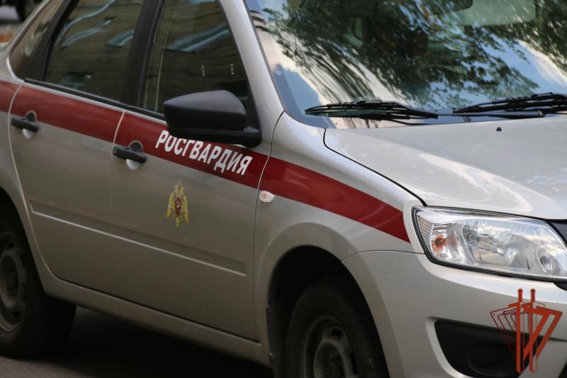 Подозреваемого в убийстве задержали сотрудники вневедомственной охраны Росгвардии в Усть-Илимске