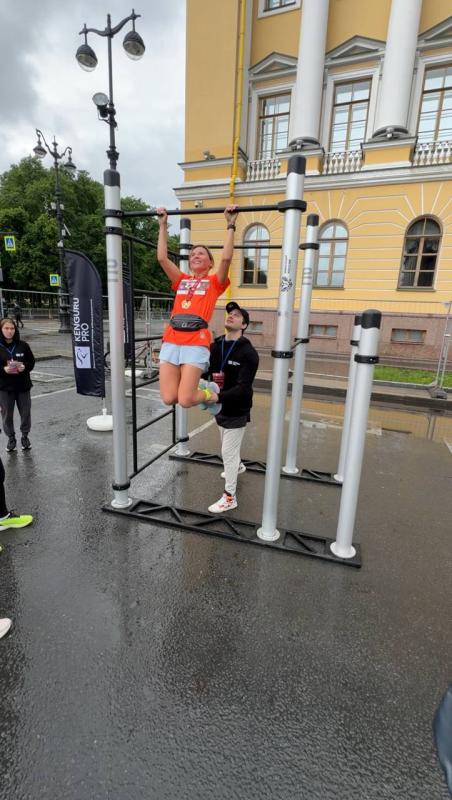 «КЕНГУРУ.ПРО» «разогрел» участников ПМЭФ перед забегом