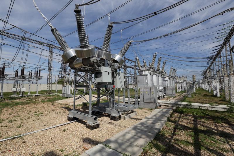 Филиал ПАО «Россети» отремонтирует коммутационное оборудование на семи ключевых подстанциях Омской области