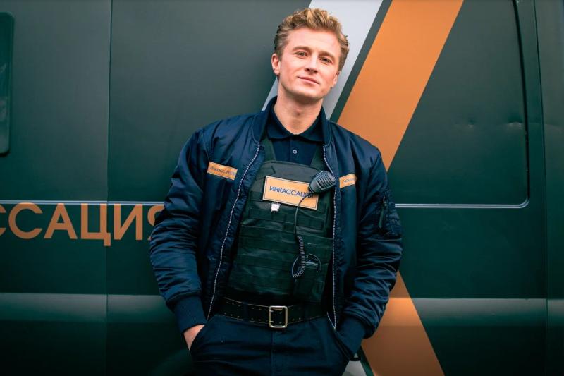 «Вас ждут драки с эффектными падениями и вылеты из машин». Криминальная экшн-комедия «Инкассаторы» выходит на ТНТ уже сегодня