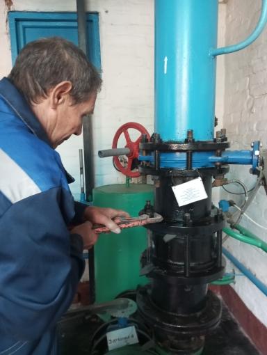 В жилищно-коммунальной службе № 10 филиала ФГБУ «ЦЖКУ» Минобороны России (по ВКС) 
идет подготовка к отопительному периоду 2025-2026 гг